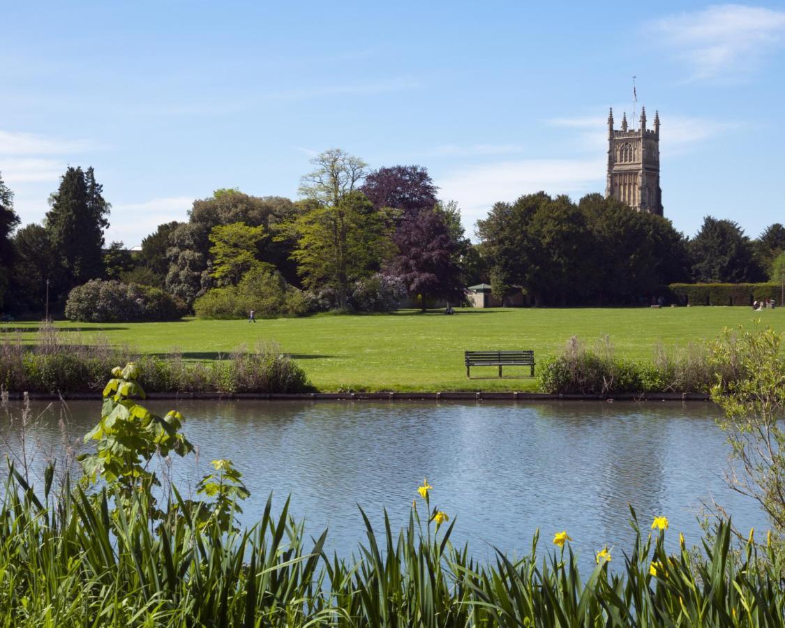 Corinium Lodge - Town Centre Apartment Cirencester Eksteriør bilde