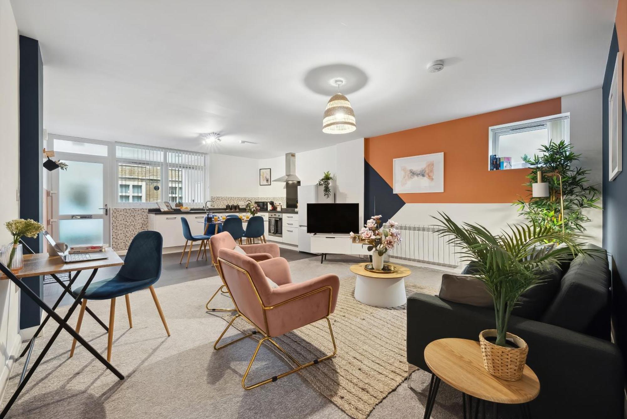 Corinium Lodge - Town Centre Apartment Cirencester Eksteriør bilde